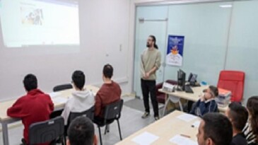 Engelli gençler, iş hayatına hazırlanıyor