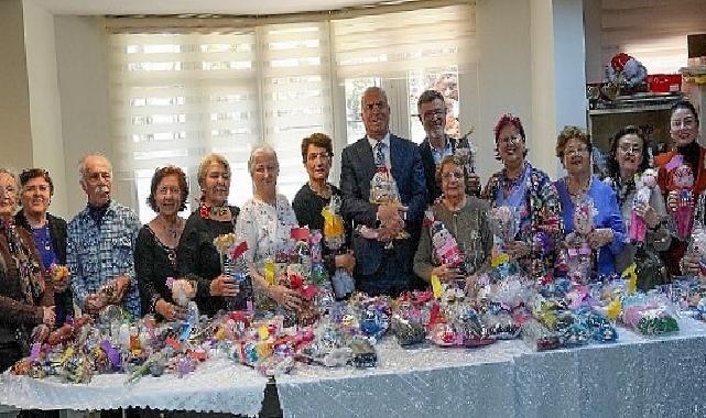 Gaziemir’in çınarlarından fidanlara 23 Nisan armağanı