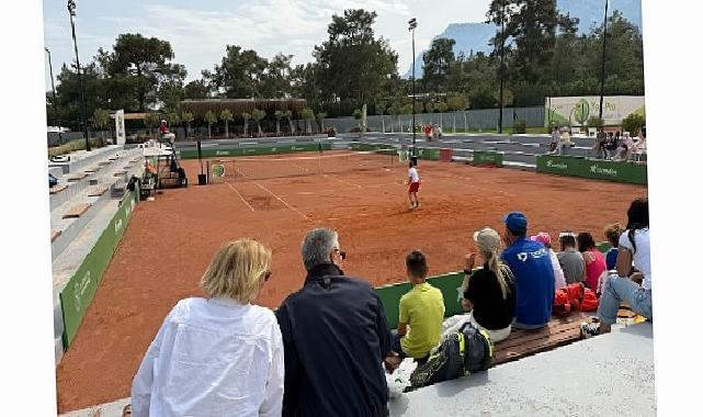 Geleceğin tenisçileri Kemer’de buluştu