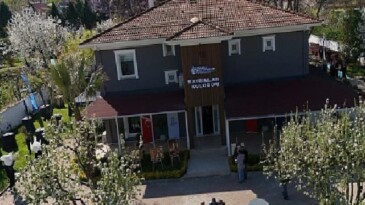 Gölcüklü “saygınlar”artık yalnız değil