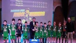 İlkokullar Ortası Futbol Turnuvasında Kupa Merasimi Yapıldı