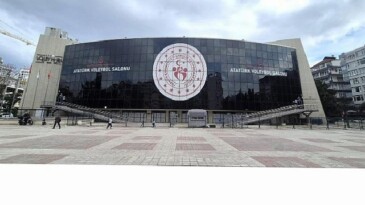 İzmir Atatürk Voleybol Spor Kompleksi’nin İklimlendirme Altyapısında Form Sanayi Eserleri Tercih Edildi