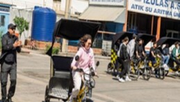 İzmir’de Bisicab devri başlıyor