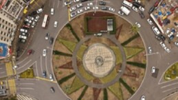 İzmir’in kalbi çiçek açtı