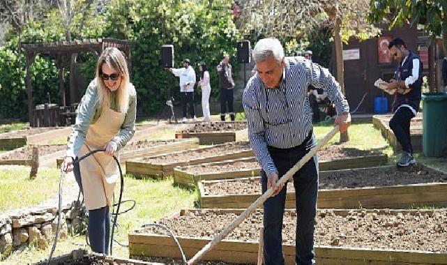 Kadıköy Bostanları’nda Yaz Devri Başladı
