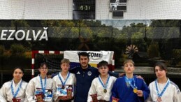 Kağıtspor’un başarısı her geçen gün katlanarak artıyor; “Kağıtspor mükemmeller yaratıyor”