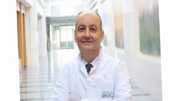 Kepçe kulakta yenidoğan periyodunda ameliyatsız tedavi mümkün