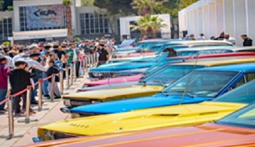 Klasik Araba Standı ziyaretçilerini vakit seyahatine çıkardı