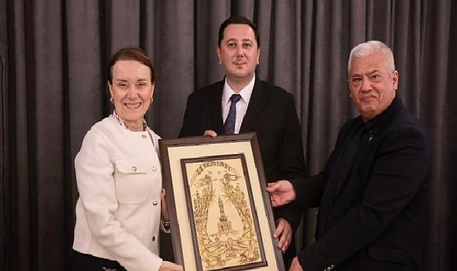 Konak’ta Makedonya rüzgarı esti: Lider Memnun, Enes İbrahim ve heyetini ağırladı