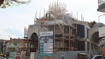 Kuruçeşme Merkez Camii ortaya çıkıyor