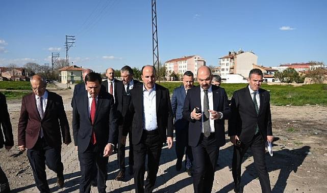 Lider Altay, Lider Kılca ve Genel Müdür Yılmaz Akçeşme Kentsel Dönüşüm Alanı ve Bayanlar Pazarı’nı İnceledi