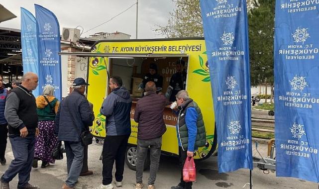 Lider Çerçioğlu Vatandaşların ve Pazarcı Esnaflarının Yanında Olmaya Devam Ediyor