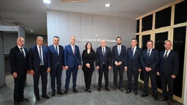 Lider Çerçioğlu’na Kuşadası Sürücüler ve Arabacılar Esnaf Odası’ndan Ziyaret