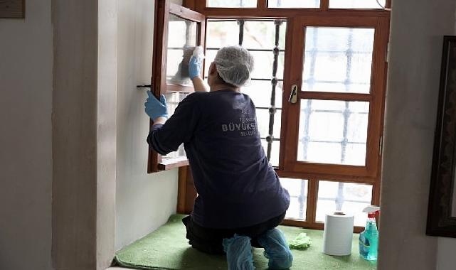 Lider Çerçioğlu’nun Öncülüğünde Mescitlerde Paklık Çalışmaları Sürüyor