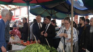 Lider Çırpanoğlu’ndan Salı Pazarına Ziyaret