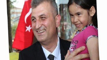 Lider Sezer: “23 Nisan Tarihimizin Kıymetli Bir Dönüm Noktasıdır”