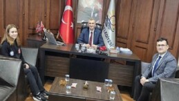 Lider Sezer Şampiyon Ulusal yüzücü Gökalp’i Tebrik Etti