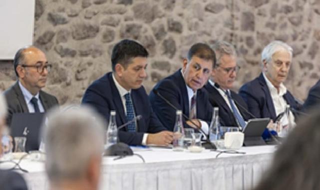 Lider Tugay: Güç güvenliği için kentler kendi sistemlerini kurmalı