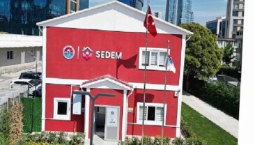 Maltepe Belediyesi’nden ebeveyn ve çocuklara ‘Yanınızdayız’ bildirisi