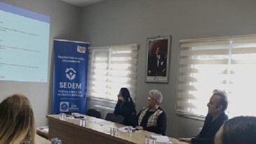 Maltepe Belediyesi’nden Muhtarlara Toplumsal Cinsiyet Eşitliği Semineri