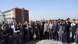 Milletvekili Baykan ve Lider Altay Lise Öğrencileriyle Buluştu