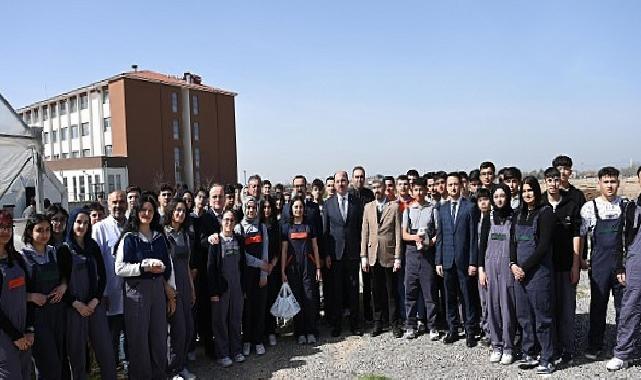 Milletvekili Baykan ve Lider Altay Lise Öğrencileriyle Buluştu