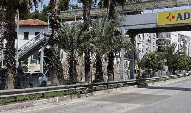 Muratpaşa’da kritik hatta vana yenileme çalışması tamamlandı