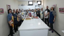Mutfak atölyesinde Gaziemir’in yeni aşçıları yetişiyor