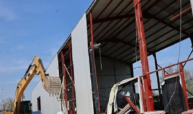 Nilüfer’de 2 günde 4 yıkım