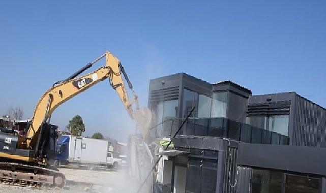 Nilüfer’de kaçak yapılar yıkıldı