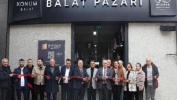 Nilüfer’in 8’inci giysi pazarı Balat’ta açıldı