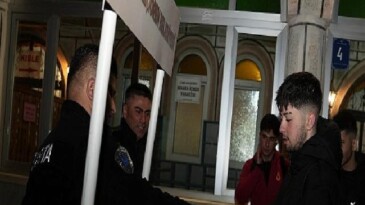 Okul Atağında Hayatını Kaybeden Öğretmen Ve Öğrenciler İçin Keçiören’deki Mescitlerde Mevlit Okutuldu