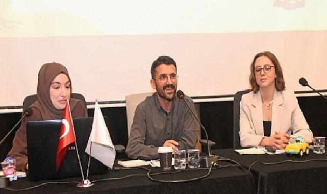 Osmangazi Belediyesi Ebeveynleri Ana Baba Okulu’nda Bilgilendirdi