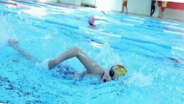 Osmangazi Belediyesi’nden 23 Nisan’a Özel Yüzme Şenliği