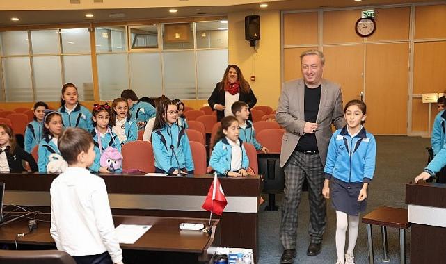 Osmangazi Belediyesi’nden Çocuklara Lokal İdare Şuuru