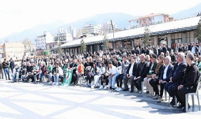 Osmangazi Meydanı’nda Bursaspor Coşkusu Tepe Yaptı