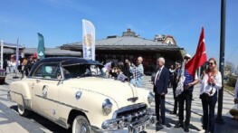 Osmangazi’de 13. Klasik Araba Tipi Rüzgarı Esti