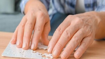 Parkinsonda Sabır, Anlayış ve Gerçek Tedavi Hayat Değiştiriyor