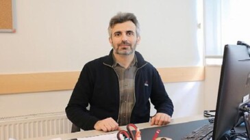 Plaza lisanı ve emoji kültürü Türkçeyi aşındırıyor!