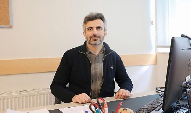 Plaza lisanı ve emoji kültürü Türkçeyi aşındırıyor!