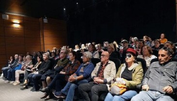 Prof. Berktay: “Kadın hakları çaba alanıdır”