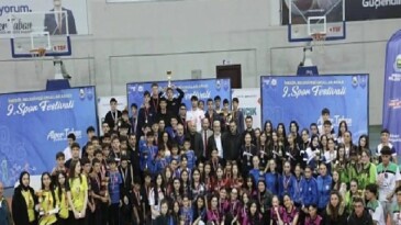 Puanlı Atletizmde Kupalar Sahiplerini Buldu
