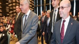 Sağlık Bakanı Memişoğlu Anne Baba Adayları ile “İlk Adım Ebe Gebe Okulu Aile Buluşması”nda Bir Ortaya Geldi