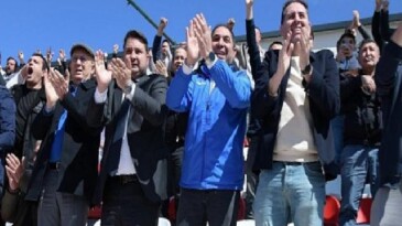 Şampiyonluk Meşalesi Bağlum’da Yakıldı