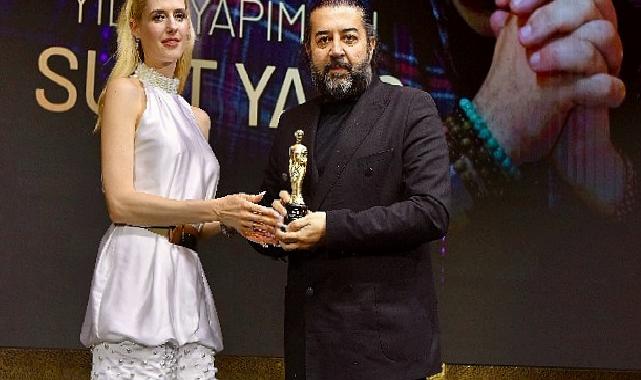 Suat Yanç ‘Yılın En Güzel Yapımcısı’ mükafatını aldı