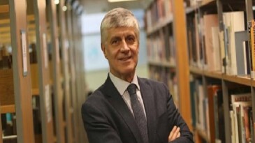 Toplumlar da çaresizliği öğreniyor!