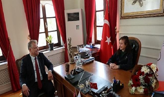 Urla Belediye Başkanlığı Koltuğuna Türkiye’nin Seçilmiş İlk Çocuk Meclisi Başkanı Oturdu