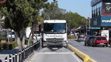 Yalı Mahallesi’nde bahar paklığı