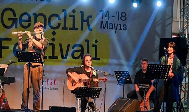 19 Mayıs gençlik sahnesi Küçükpark’ta kuruldu
