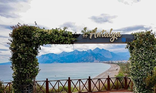 Akseki Göktepe Yaylası’nda kar kalınlığı 6 metreyi geçti